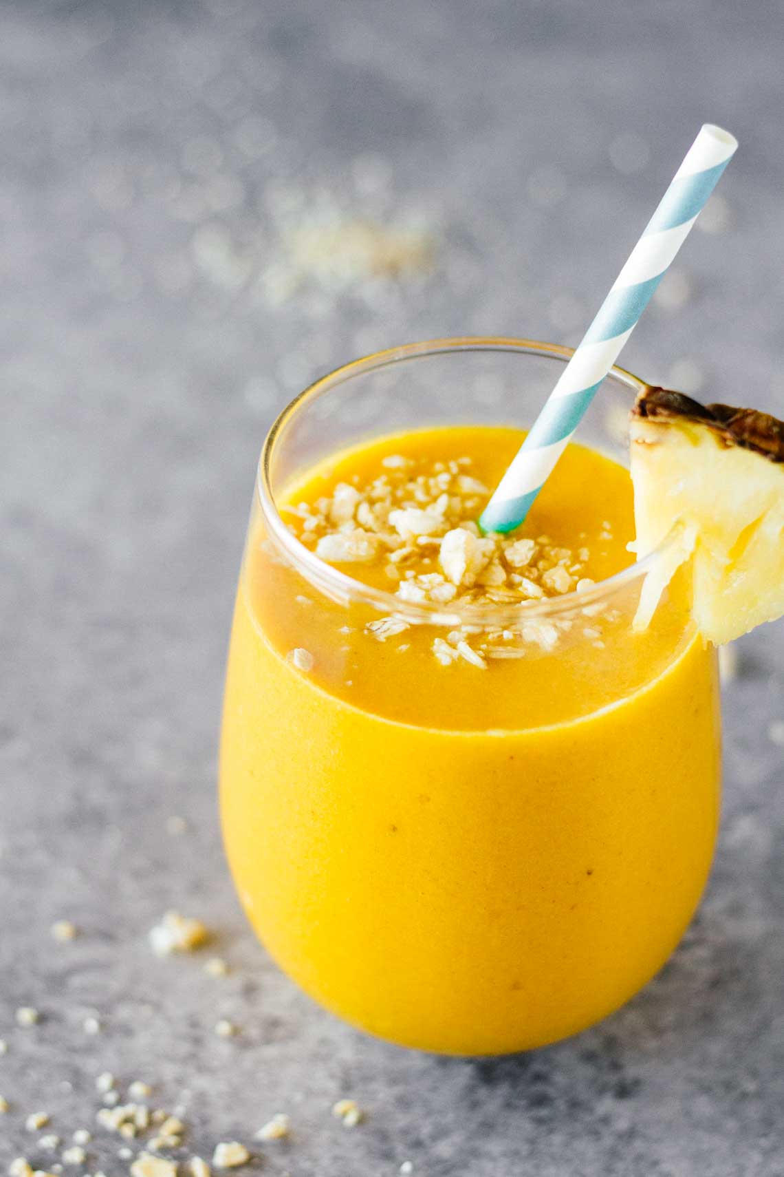 golden glow pineapple turmeric smoothie