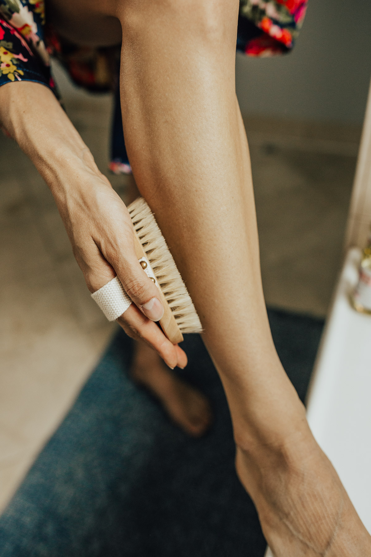 dry brushing the skin