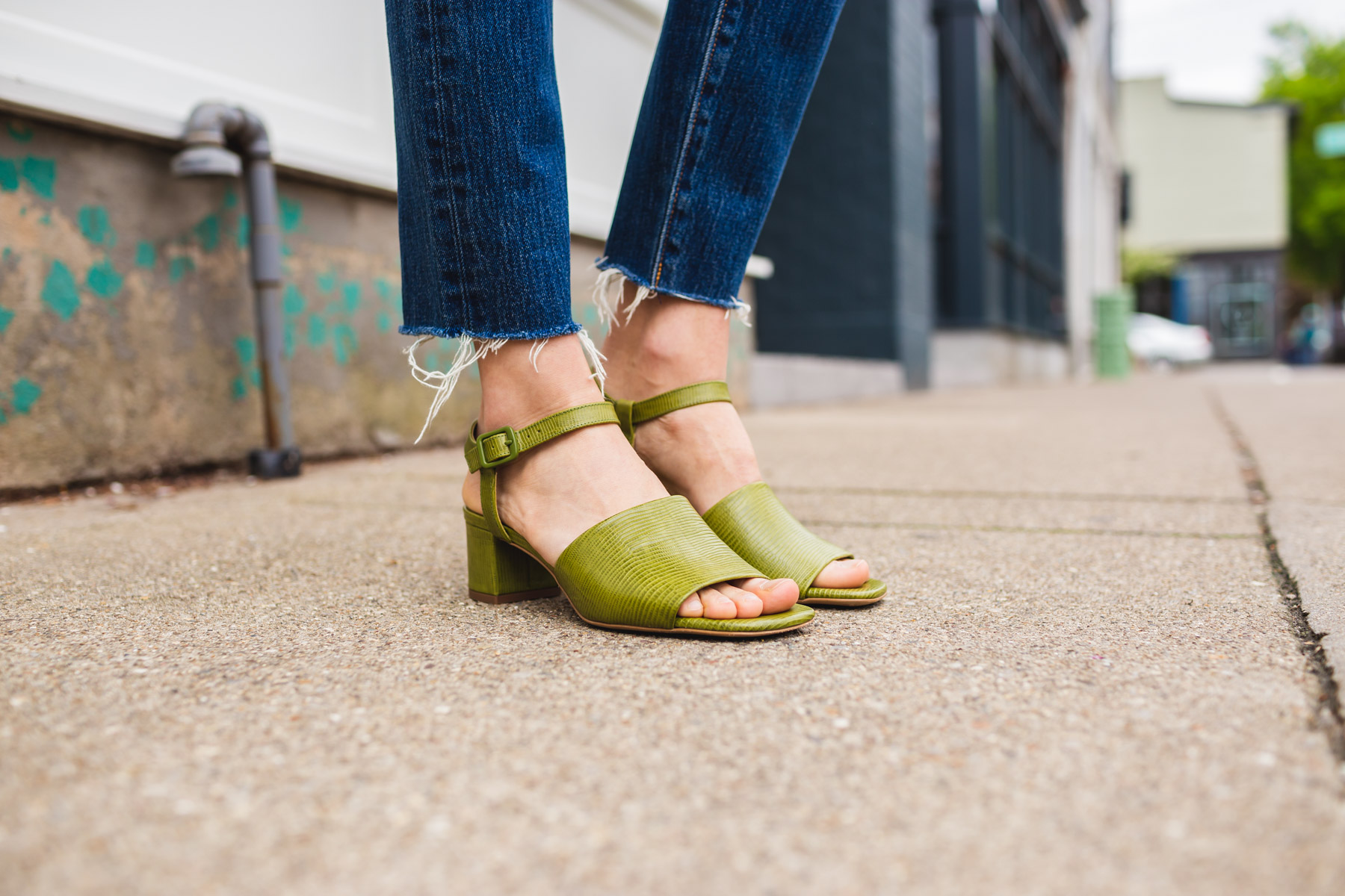 everlane sandals