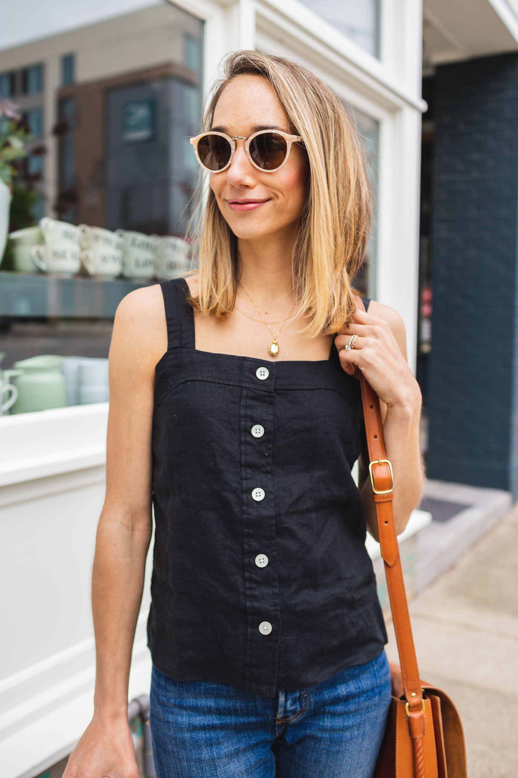 black tank top outfit